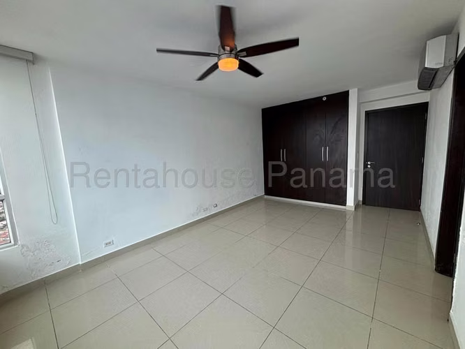 Venta de apartamento en Ph Top Towers 27MVCH2795