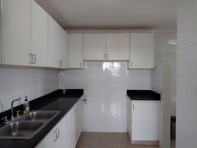 Vende amplio apartamento PH Plaza Dorad, El Dorado