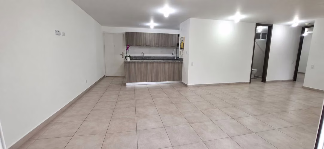 APARTAMENTO EN ALQUILER EN BRISAS DEL GOLF | TERRAZA DE 100 M² | $1,000
