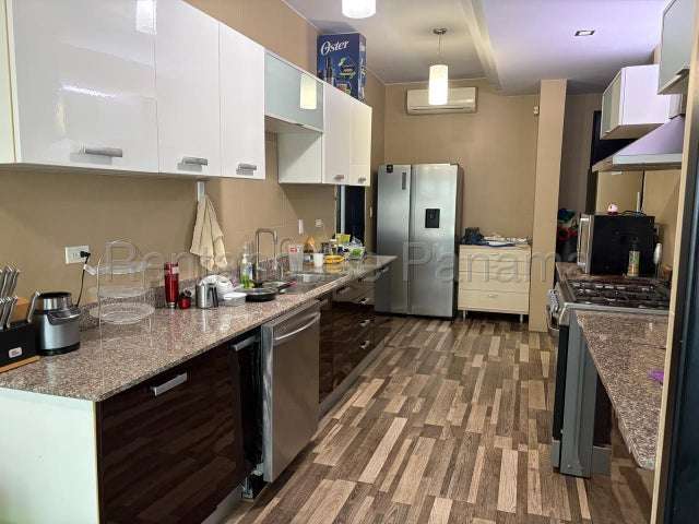 ALQUILER DE APARTAMENTO EN PUNTA PACÍFICA  - Imagen 8