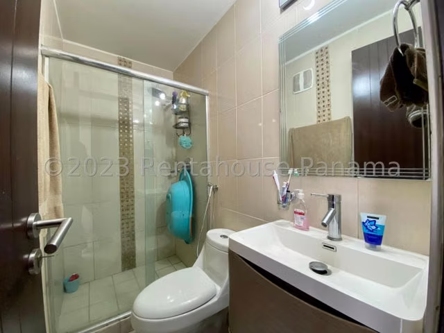 Apartamento de 2 recámaras y 2 baños en Carrasquilla - Imagen 8