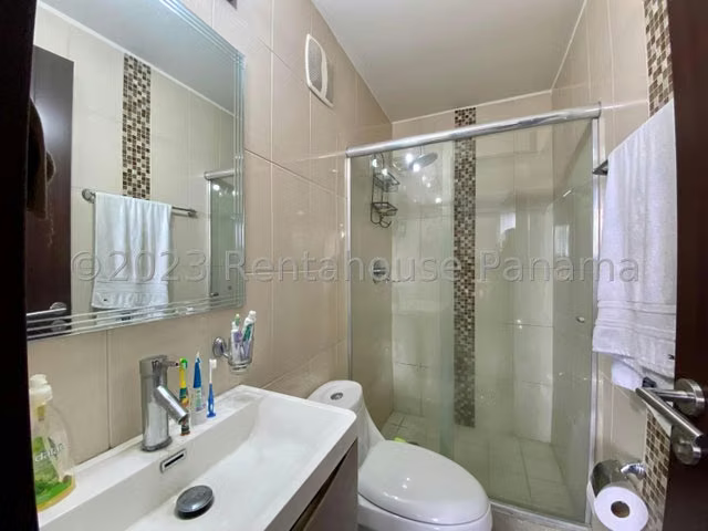 Apartamento de 2 recámaras y 2 baños en Carrasquilla - Imagen 7