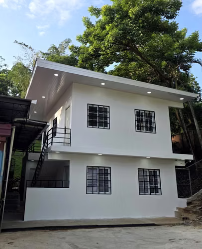 Edificio de oficinas NUEVO, 175 m² + terraza, 3 estacionamientos – Llanos de Curundú