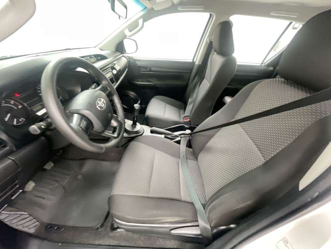 TOYOTA HILUX - 2024 - PPHX - Automarket - Imagen 5
