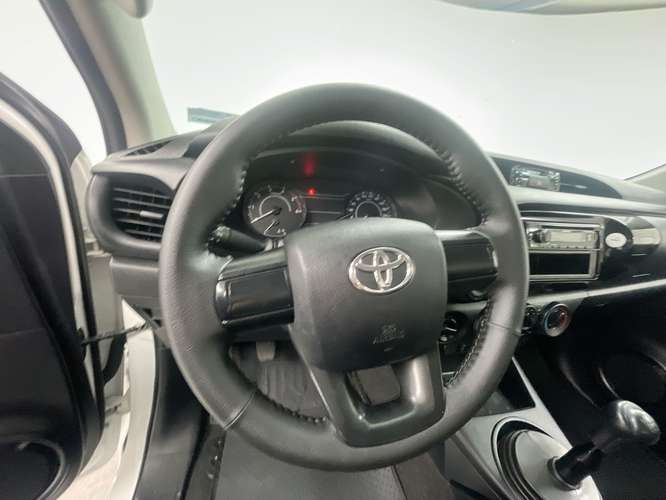TOYOTA HILUX - 2024 - PPHX - Automarket - Imagen 6
