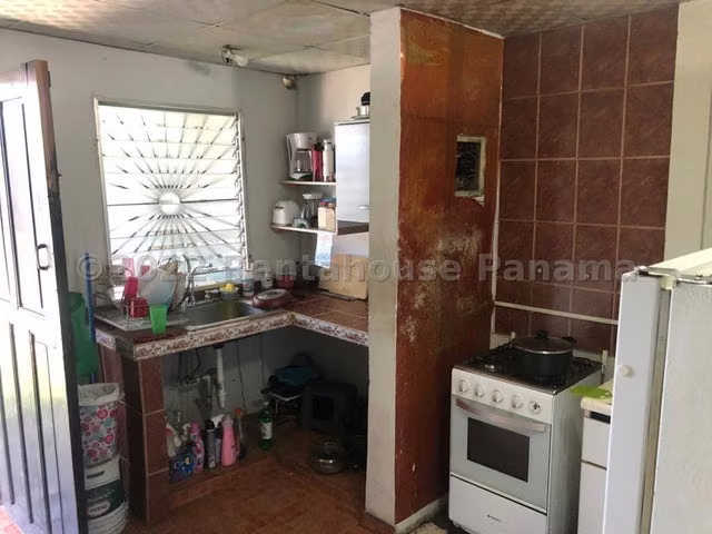 Venta de Casa en Llano Bonito 24LGG10543