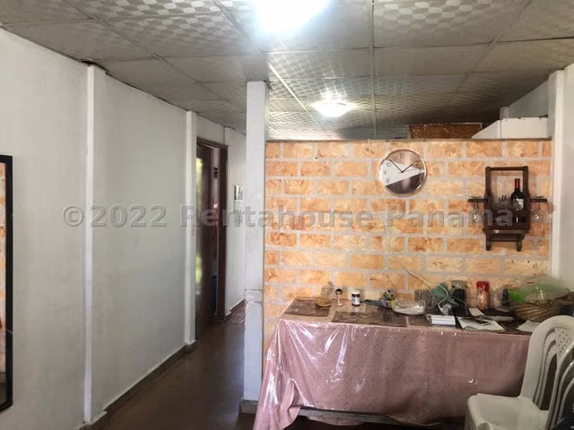 Venta de Casa en Llano Bonito 24LGG10543