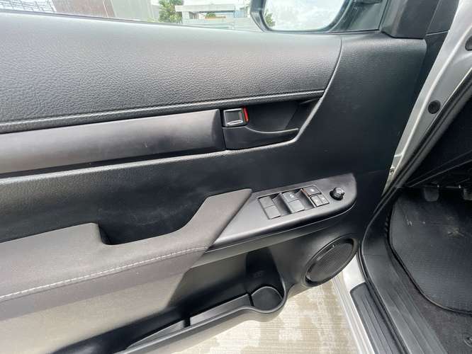 TOYOTA HILUX - 2025 - PPHX - Automarket - Imagen 4