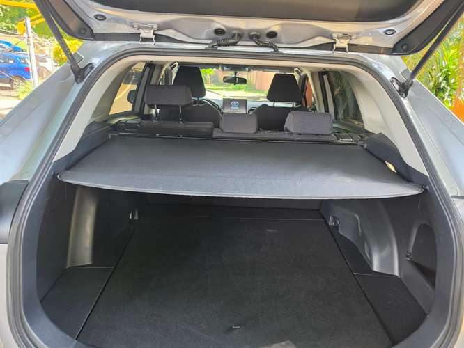 TOYOTA RAV4 2022 AUTOMATICO - Imagen 9