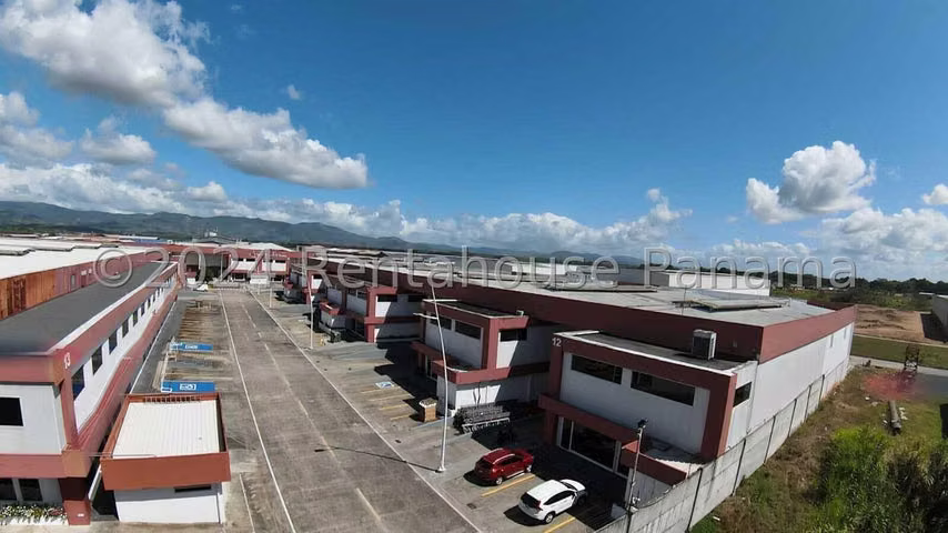 Venta de galeras en Zona Franca Las Américas, Carretera Panamericana *