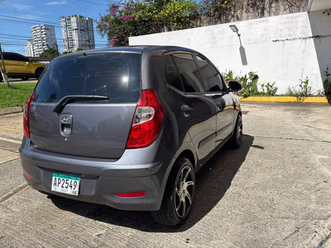 HYUNDAI I10 2016 AUTOMATICO