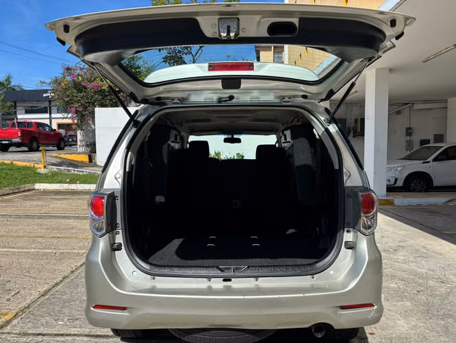 TOYOTA FORTUNER 2014 AUTOMATICO - Imagen 11