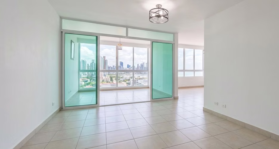Apartment in San francisco 175m2 - 124; 3 bedrooms - 124; with city view and remodeled