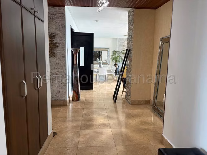 Alquiler de apartamento en Ph  Q Towers 27MVCH2713 - Imagen 3