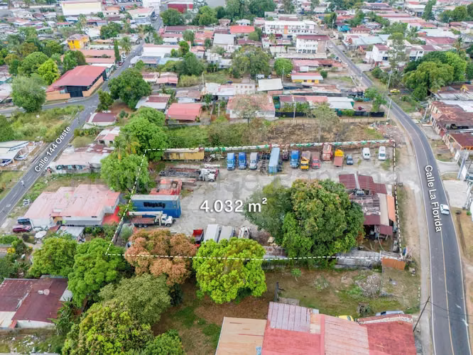 Venta de Terreno en Pedregal 27MGO2786