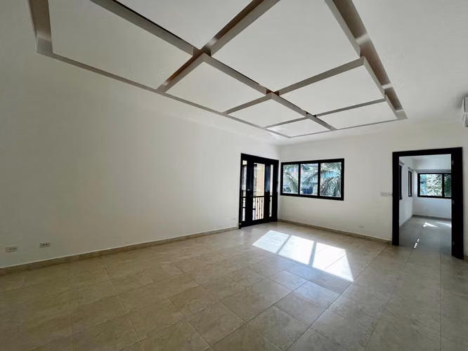 Exclusiva Mansión en Costa del Este | Elegancia, Amplitud y Diseño Atemporal