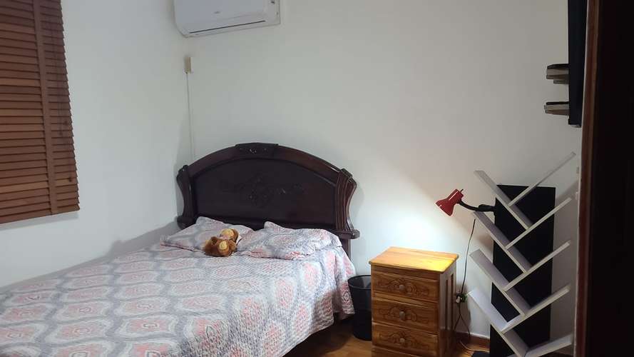 ROOM AVAILABLE FOR DAMA- COMPLETE HOUSE - KING'S COUNTY