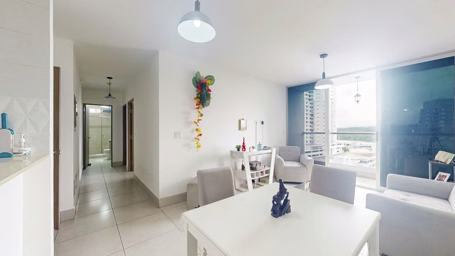 SE ALQUILA AMPLIO APARTAMENTO AMOBLADO EN PLAZA EDISON  - Imagen 4
