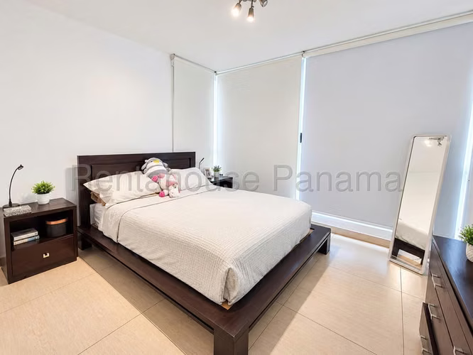 APARTAMENTO AMOBLADO EN LA AVENIDA BALBOA 