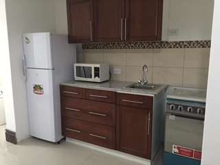 ALQUILO APARTAMENTO EN PLANTA BAJA TIPO ESTUDIO - INCLUYE SERVICIOS