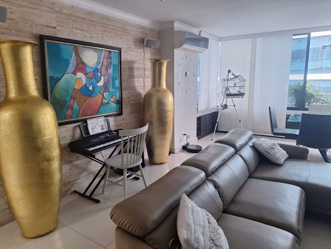 Se vende apartamento remodelado en Obarrio. A pocos metro de Calle 50.  - Imagen 9