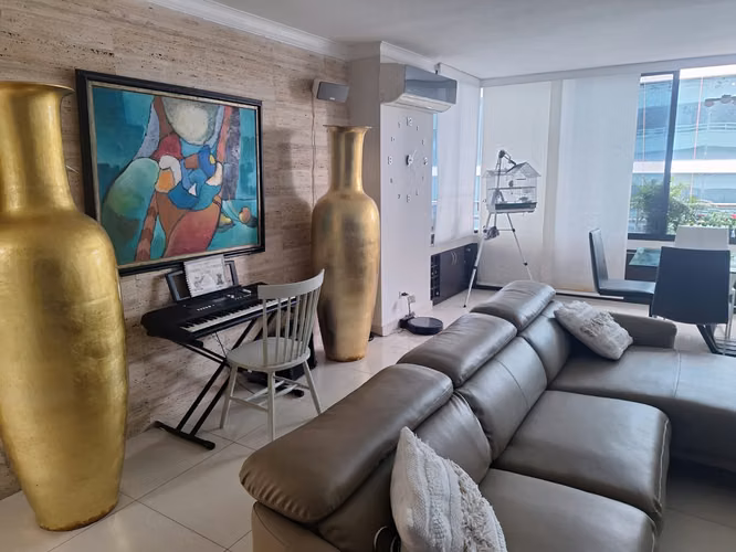 Se vende apartamento remodelado en Obarrio. A pocos metro de Calle 50.  - Imagen 17