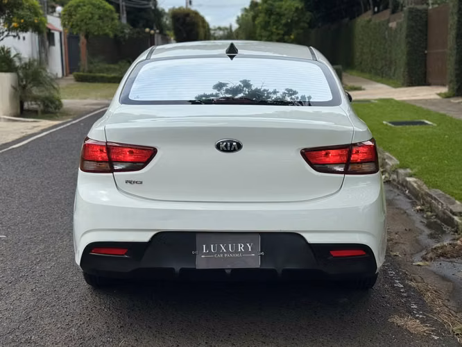 Kia Rio Año 2020, Automatico ~  VERSION SEMI FULL    - Imagen 5