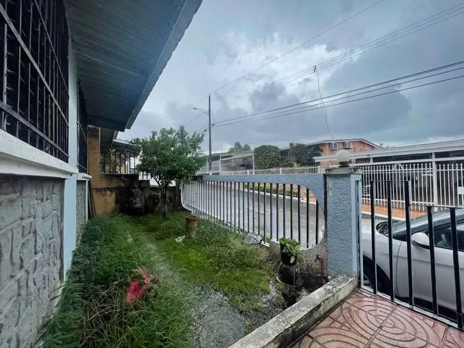 Casa en Venta – Colonia La Loma, Villa Lucre - DG