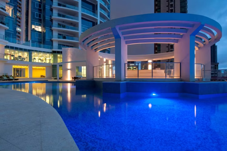 Loft de doble altura frente al mar · PH Pacific Village, Punta Pacífica, amoblado de diseño exclusivo - Imagen 20