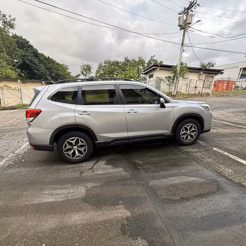 Vendo Subaru forester 2019
