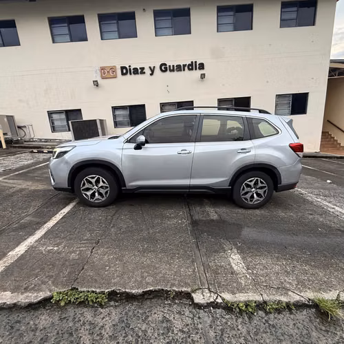 Vendo Subaru forester 2019