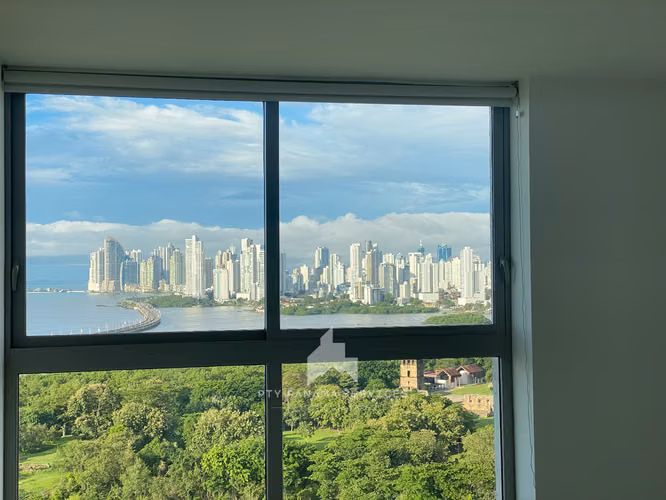 EN VENTA APARTAMENTO CON UNA VISTA ESPECTACULAR AL MAR- 3 RECÁMARAS - COSTA DEL MAR - Imagen 2