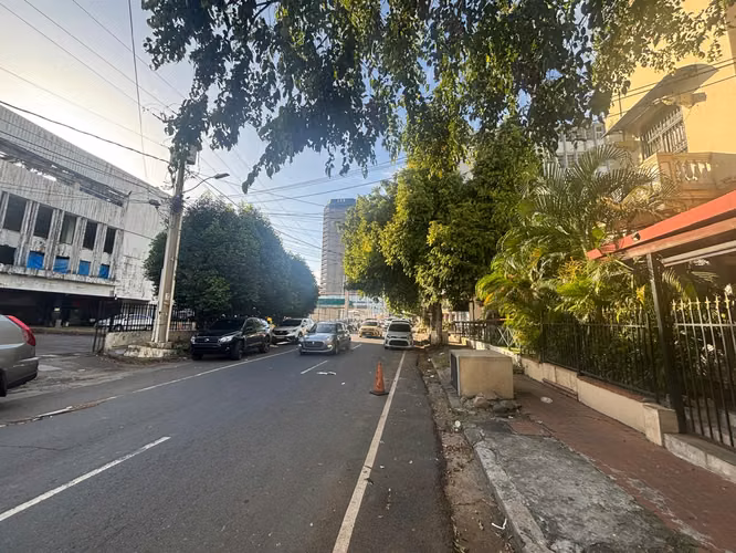 VENTA EDIFICIO EN BELLA VISTA - Imagen 12