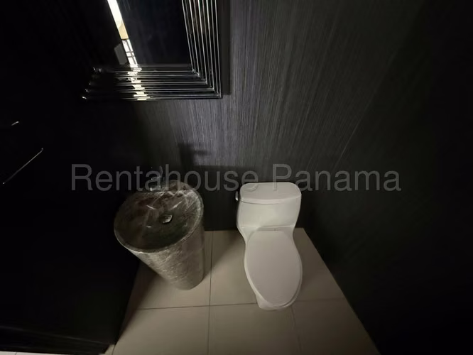 APARTAMENTO CON LINEA BLANCA EN LA AVENIDA BALBOA  - Imagen 2