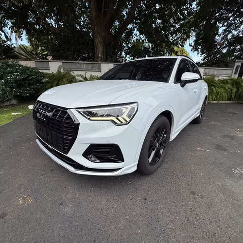 Vendo Audi q3 2021