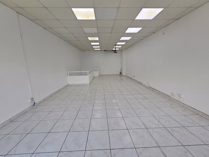  SE ALQUILA LOCAL COMERCIAL EN EL CARMEN  - Imagen 15
