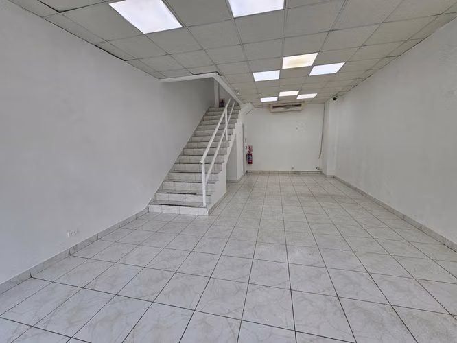  SE ALQUILA LOCAL COMERCIAL EN EL CARMEN  - Imagen 5