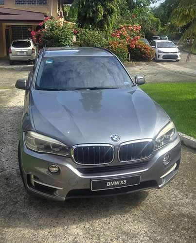 BMW X5 Lujo y Potencia - Imagen 2