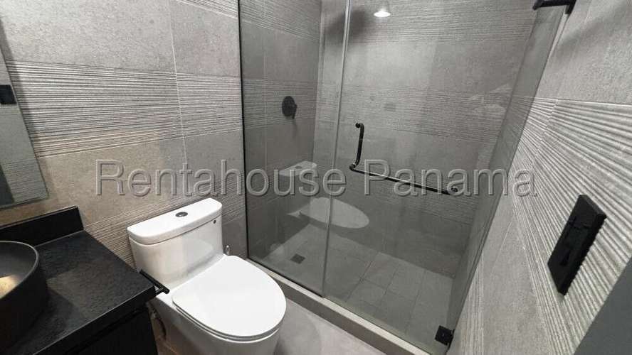 Apartamento Amoblado en Alquiler en Coco del Mar KC - Imagen 11