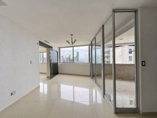 Apartamento Dúplex en Venta | PH Marina Terrace, cerca de Avenida Balboa - Imagen 2