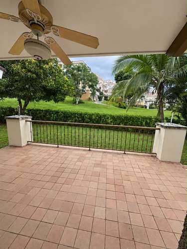Casa en venta | PH. Tucán Country Club | 3 rec, 3.5 baños  - Imagen 3