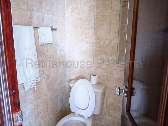SE ALQUILA APARTAMENTO EN CALLE 50 EH - Imagen 8