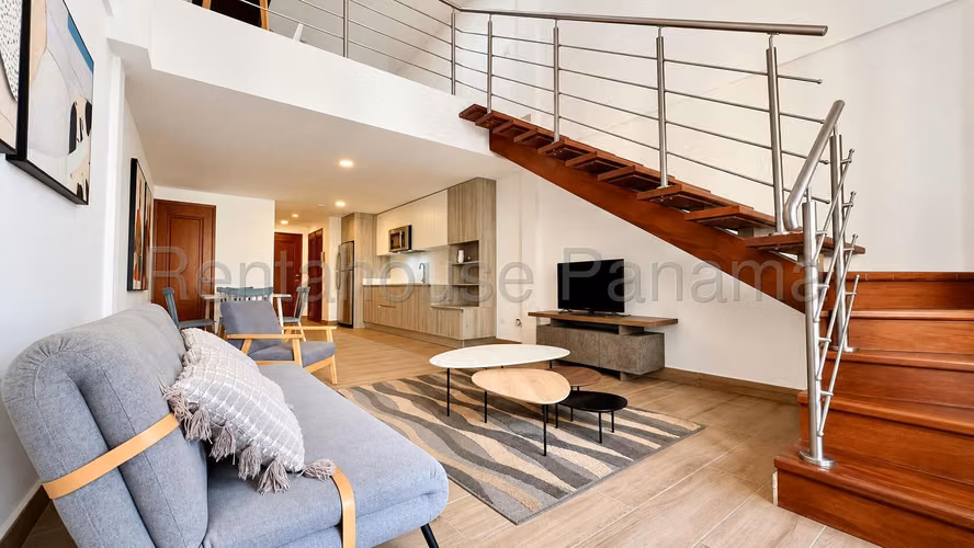 SE ALQUILA APARTAMENTO EN CASCO ANTIGUO EH
