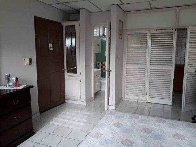 Venta de Casa en Betania, Calle Alfredo Canton Urb. Miraflores 27LGG1238 - Imagen 17