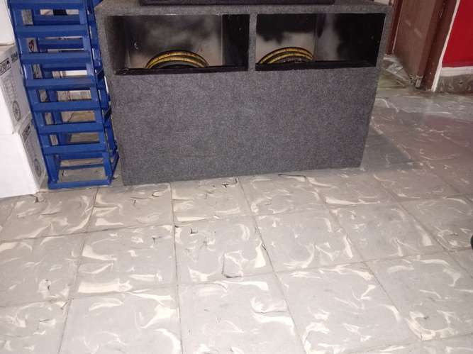 Cajon with 2 Zomax low of 4000 watts each,