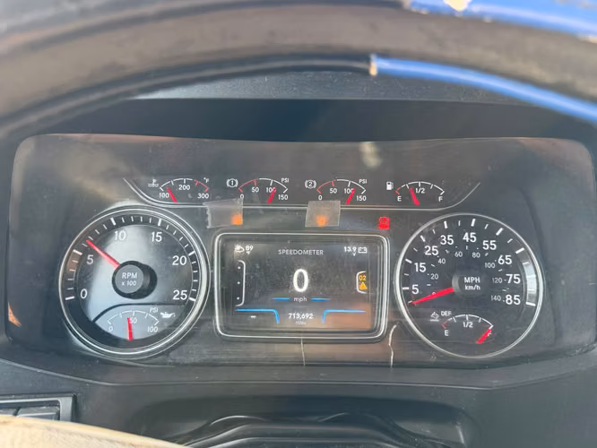 2018 INTERNATIONAL LT - Imagen 15