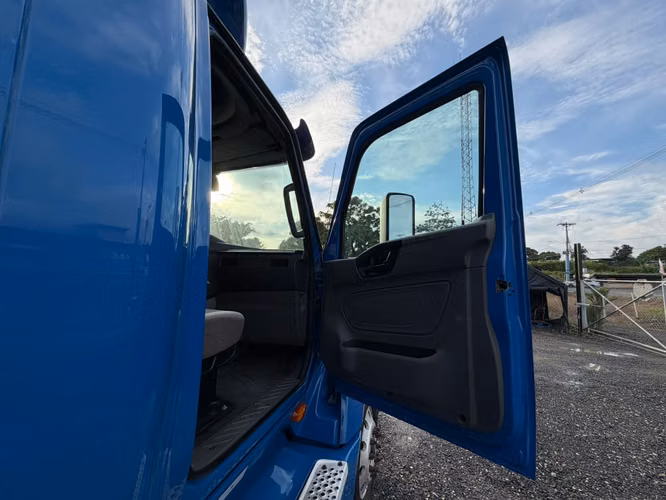 2018 INTERNATIONAL LT - Imagen 10