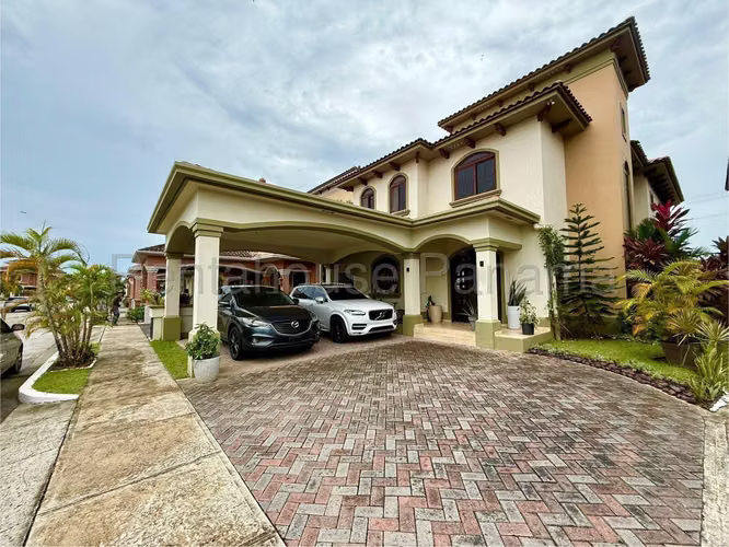 Casa en Alquiler en Costa Sur AFC 27-2621
