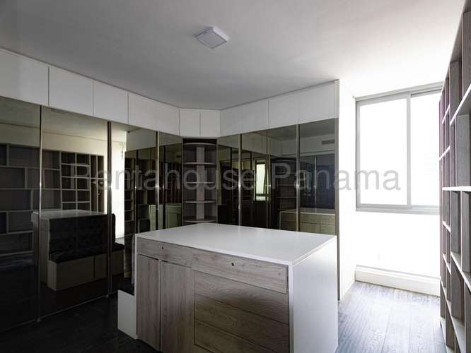 Venta de Apartamento en Av. Balboa 27PPM2810 - Imagen 8