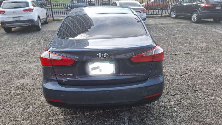 Vendo Kia Cerato en buenas condiciones - Imagen 4
